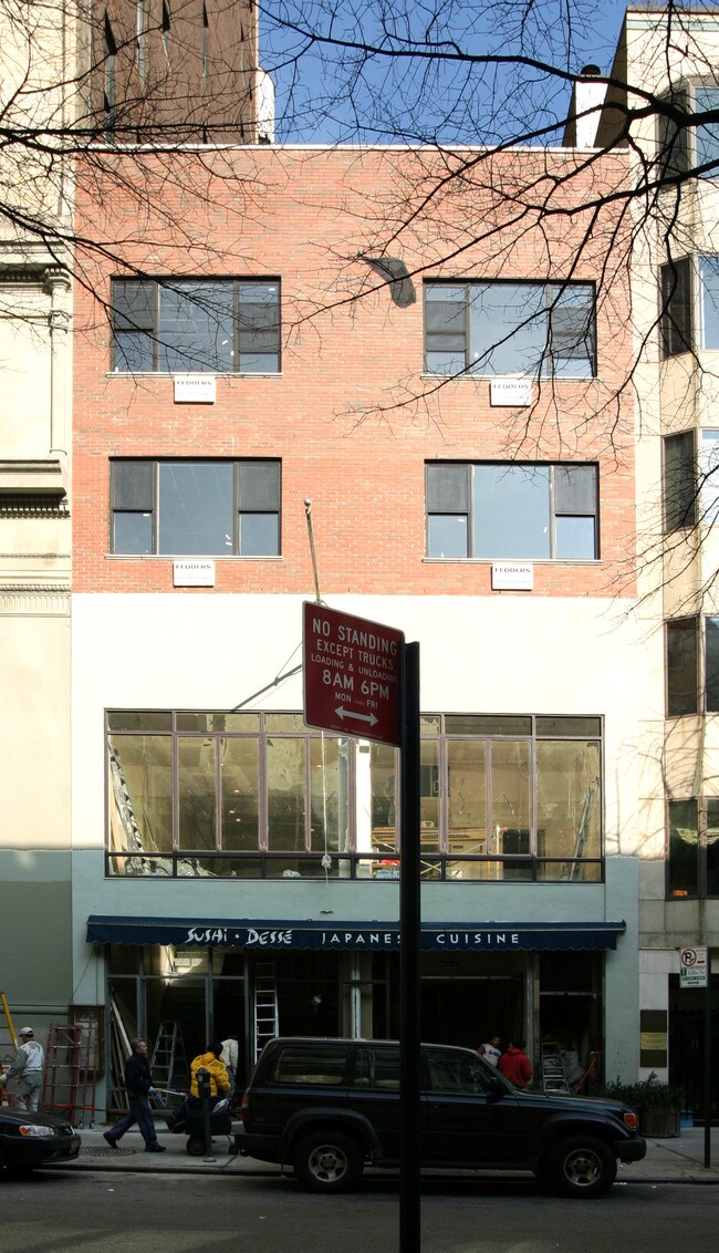 113-115 E 18th St