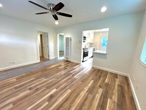 15704 Mansel Ave in Lawndale, CA - Foto de edificio - Building Photo