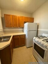 44 Estes St, Unit 14 in Lynn, MA - Building Photo