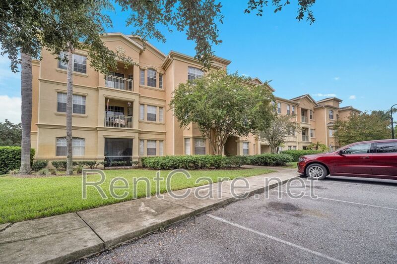 817 Terrace Ridge Cir in Davenport, FL - Building Photo