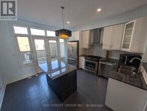91 Ruby Lang Ln in Toronto, ON - Building Photo - Building Photo