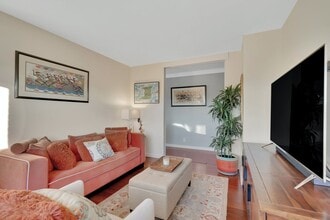 377 S Harrison St-Unit -12F in East Orange, NJ - Building Photo - Building Photo