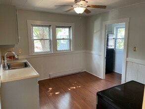 17 Laurel Terrace in Somerville, MA - Building Photo - Building Photo