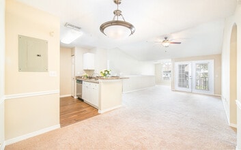 MAA Heather Glen in Orlando, FL - Foto de edificio - Building Photo