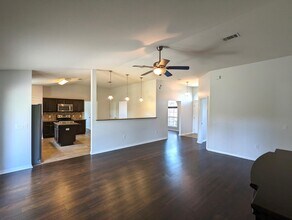 8249 Escola St in Navarre, FL - Building Photo - Building Photo