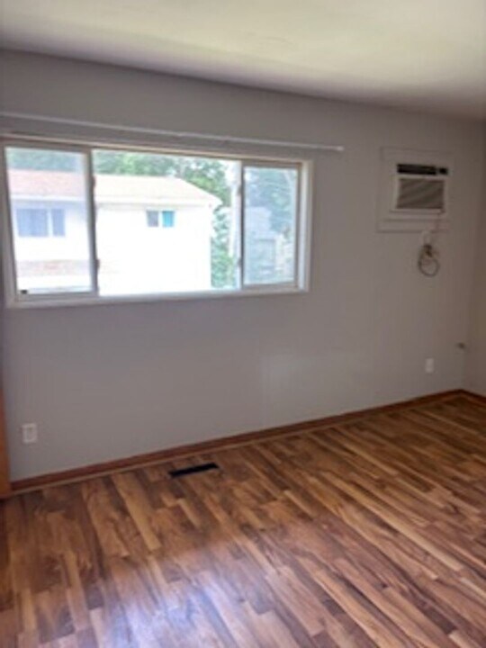 217 Fereday Ct in Waterloo, IA - Building Photo