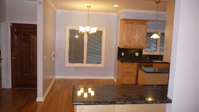 5560 Buffalo Ave in Van Nuys, CA - Foto de edificio - Building Photo