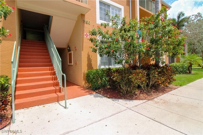 property at 1190 Wildwood Lakes Blvd