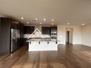 8906 Upbeat Wy in Elk Grove, CA - Building Photo - Building Photo