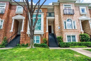 2205 Canton St in Dallas, TX - Building Photo