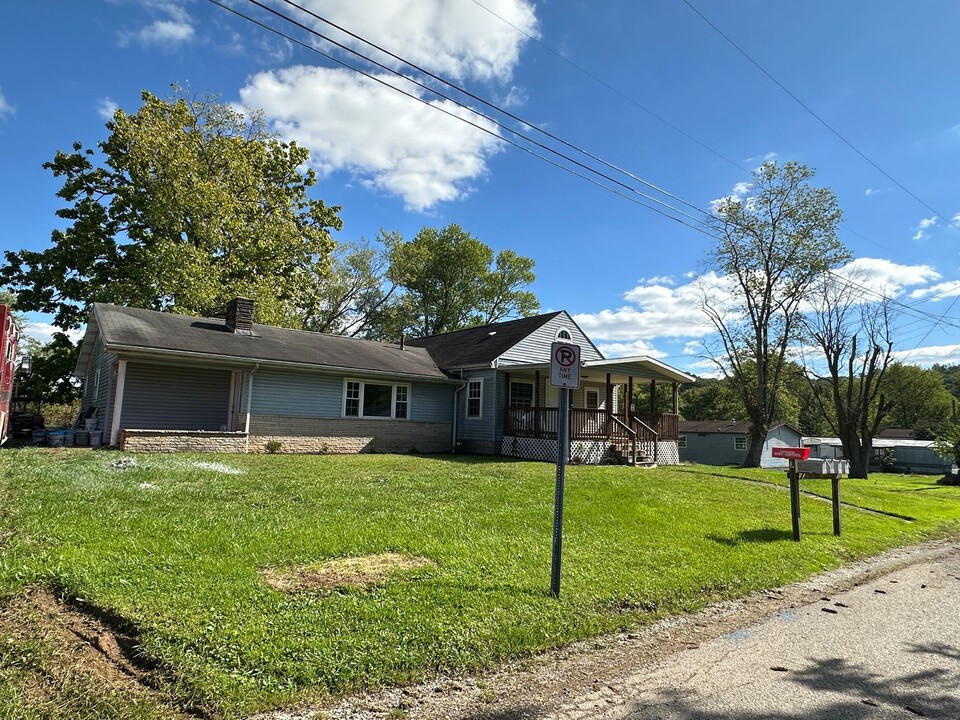 71 S Fifth St in Parkersburg, WV - Building Photo