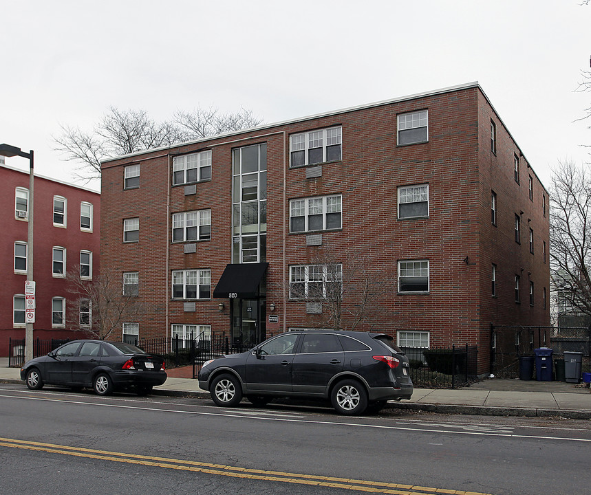 520 Talbot Ave in Boston, MA - Foto de edificio