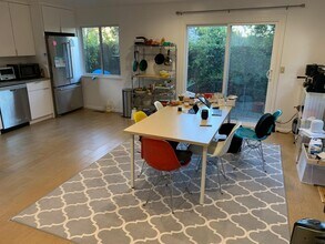 201 Grand Blvd in San Mateo, CA - Building Photo - Building Photo