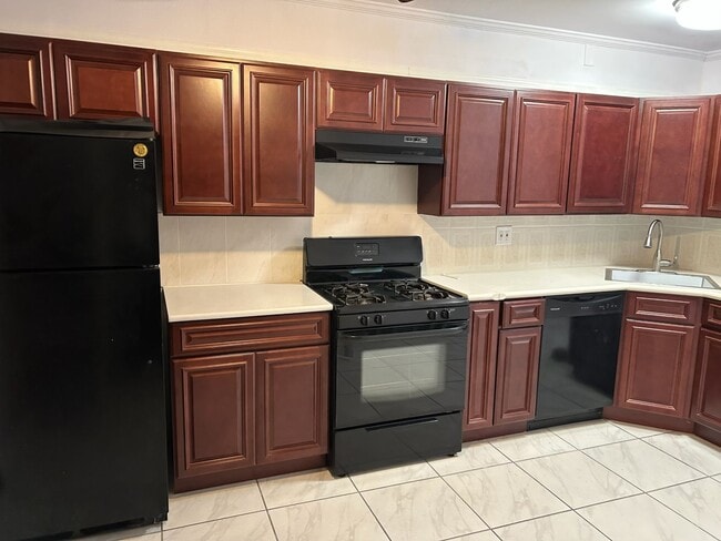 5306 Avenue H, Unit First Floor