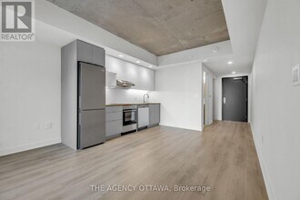 199-2199 Rideau St in Ottawa, ON - Building Photo - Building Photo
