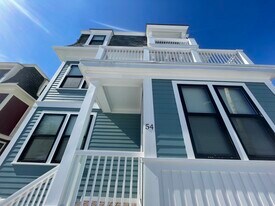 54 Taylor St in Boston, MA - Building Photo
