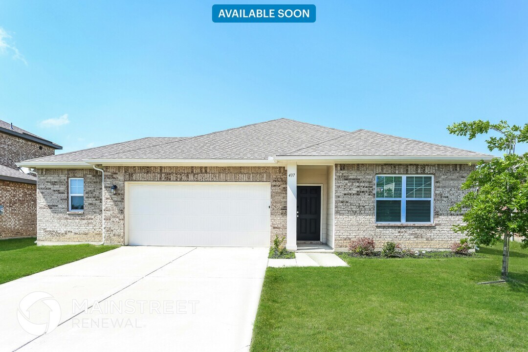 437 Stone Creek Blvd in Glenn Heights, TX - Building Photo
