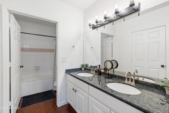 7575 E Indian Bend Rd, Unit 1120 in Scottsdale, AZ - Building Photo - Building Photo