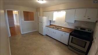 2128 Will Fant Dr in Lexington, KY - Building Photo