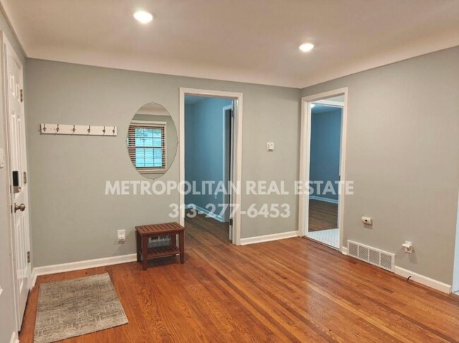 5349 Campbell St in Dearborn Heights, MI - Building Photo - Building Photo
