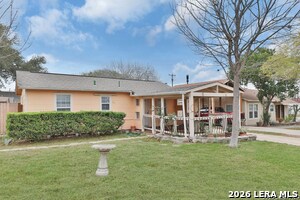 106 Waugh St in San Antonio, TX - Building Photo - Building Photo