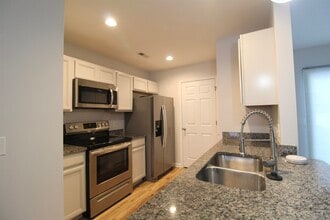 2941 Locust Grv Ct in Harrisonburg, VA - Building Photo - Building Photo