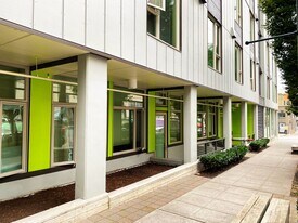 Boxcar South Lake Union in Seattle, WA - Building Photo