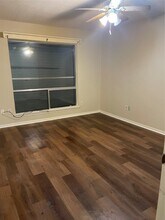 4809 Oak Hollow St in Baytown, TX - Building Photo - Building Photo