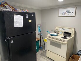 12 Creswell Rd, Unit Basement