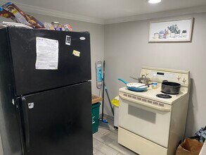12 Creswell Rd, Unit Basement in Worcester, MA - Building Photo - Building Photo