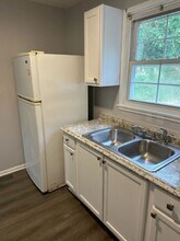 64 Lakeside Dr in Childersburg, AL - Building Photo - Building Photo