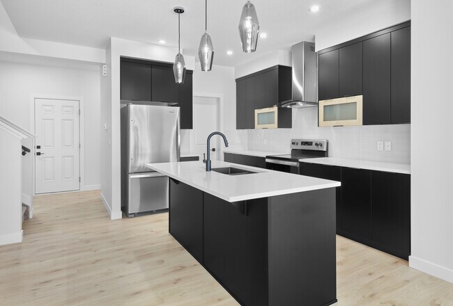 3028-3169 169 St SW in Edmonton, AB - Building Photo - Building Photo