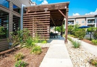 Loretto at Creekside in Live Oak, TX - Foto de edificio - Building Photo