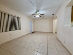 7508 NW 67th Ave in Tamarac, FL - Building Photo - Building Photo