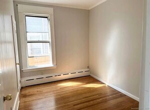 517 Colorado Ave in Bridgeport, CT - Building Photo - Building Photo