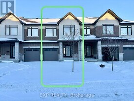 261 Finsbury Ave in Ottawa, ON - Building Photo