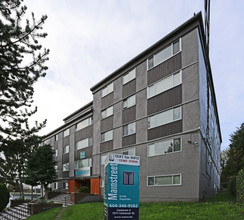 Cameron Manor 2 in New Westminster, BC - Building Photo - Building Photo