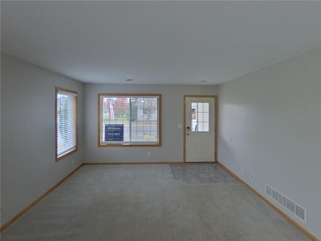 13758 Flay Ave N in Hugo, MN - Building Photo - Building Photo