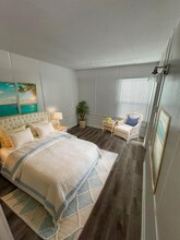 320 7th St in Seal Beach, CA - Building Photo - Building Photo