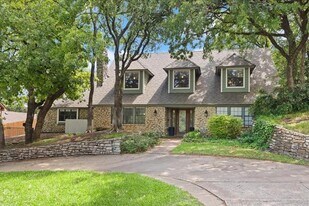 2123 Wilson Dr in Arlington, TX - Building Photo