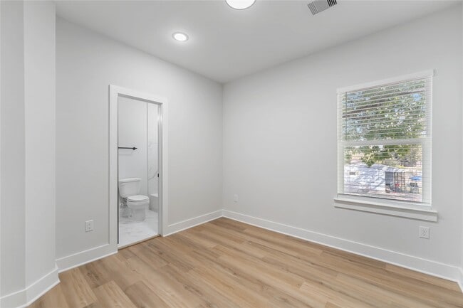 property at 6909 S Hall St