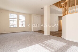 4642 Glenhaven Dr in Tracy, CA - Foto de edificio - Building Photo