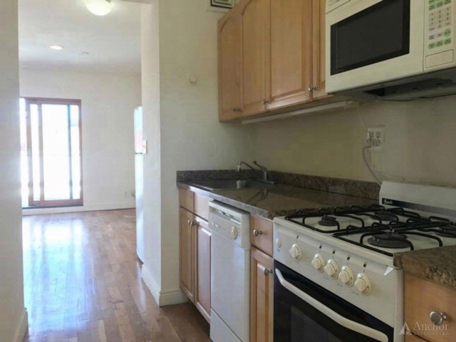 234 E 3rd St-Unit -PH in New York, NY - Building Photo - Building Photo