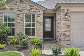 2214 Sand Lily Dr in Texas City, TX - Building Photo - Building Photo