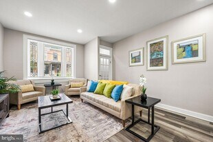 930 N 30th St in Philadelphia, PA - Building Photo