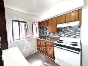 1133 Bayard Park Dr in Evansville, IN - Building Photo - Building Photo