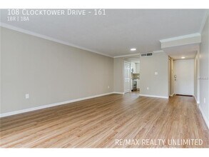 108 Clock Tower Dr in Brandon, FL - Building Photo - Building Photo
