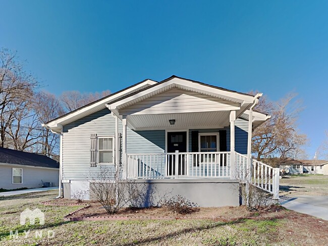 2525 Darren Dr