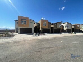 4171 Elrond Ln in Saint George, UT - Foto de edificio - Building Photo