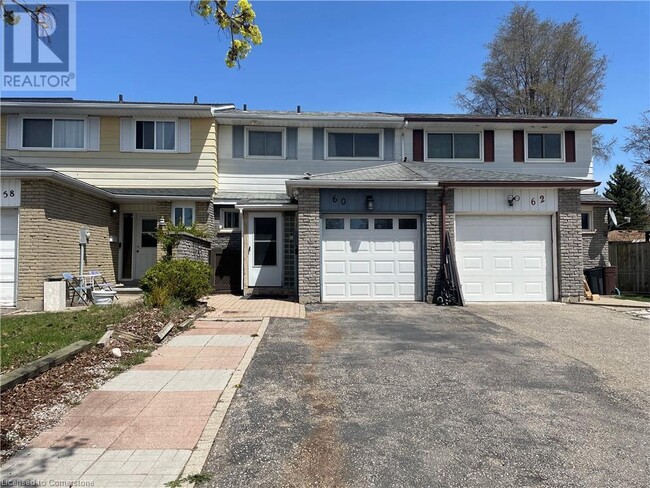 60 Obermeyer Dr in Kitchener, ON - Building Photo - Building Photo